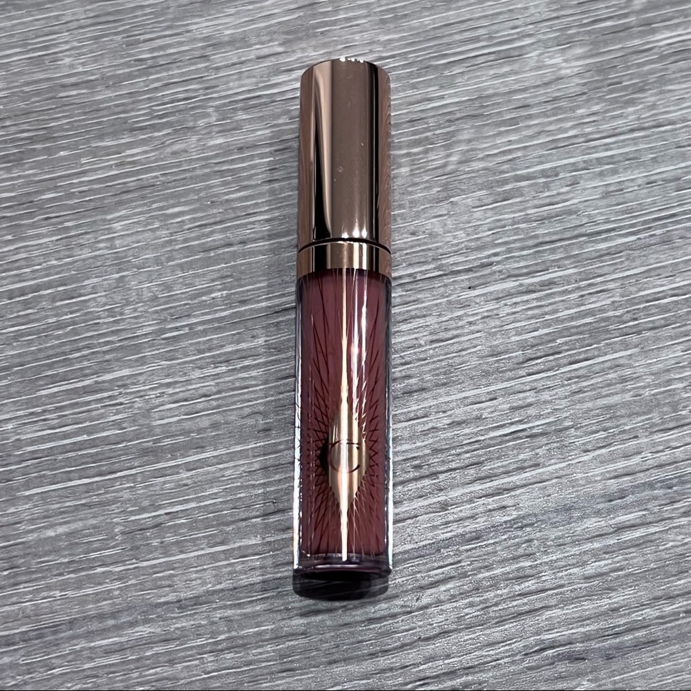 Charlotte Tilbury Collagen Lip Bath Gloss in Pillow Talk
